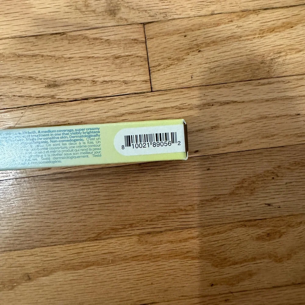 Kosas Revealer Super Creamy+ Brightening Concealer with Caffeine&Hyaluronic Acid